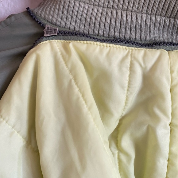 Vintage Y2k Green Roxy Puffer Jacket Detachable Hood. - Picture 10 of 10